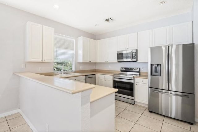 9911 E Verona Circle, Vero Beach, FL 32966