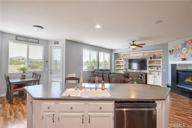 31880 Serrento, Murrieta, CA 92563