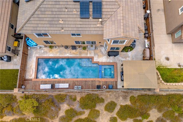 31880 Serrento, Murrieta, CA 92563