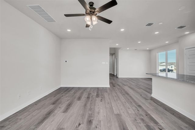 254 Boatright BLVD, Jarrell, TX 76537