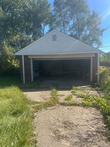 11040 Portlance Street, Detroit, MI 48205