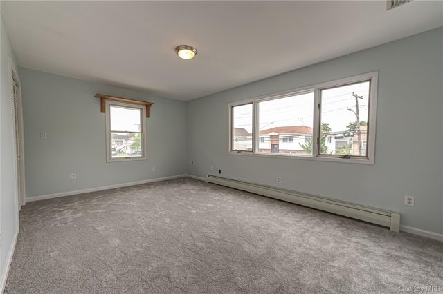 15 West Boulevard, East Rockaway, NY 11518