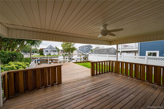 15 West Boulevard, East Rockaway, NY 11518