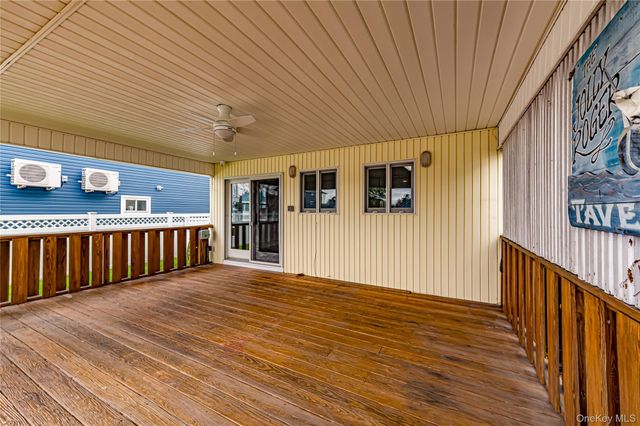 15 West Boulevard, East Rockaway, NY 11518