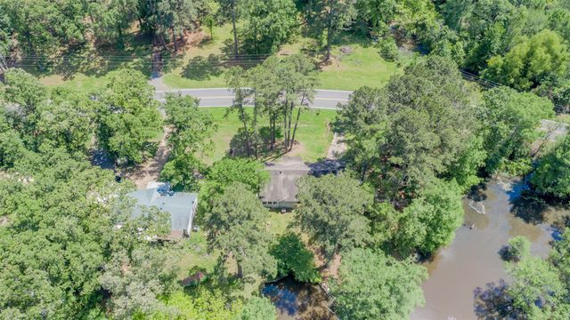 8218 S Lakeshore Drive, Shreveport, LA 71119