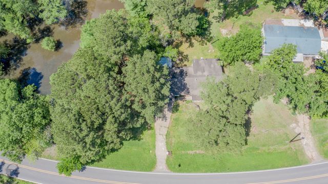 8218 S Lakeshore Drive, Shreveport, LA 71119
