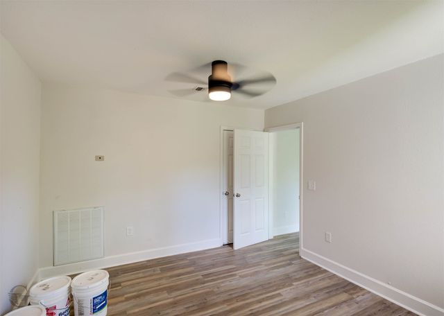 8218 S Lakeshore Drive, Shreveport, LA 71119