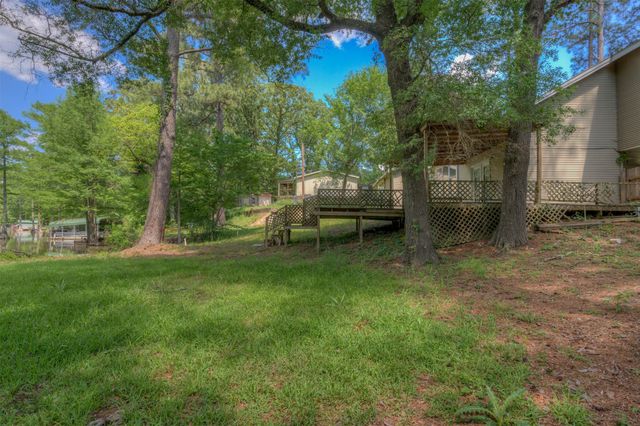 8218 S Lakeshore Drive, Shreveport, LA 71119
