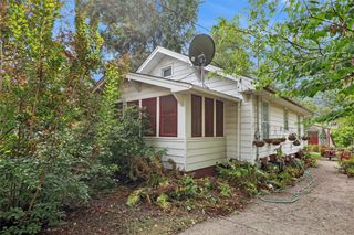 3200 54th Street, Des Moines, IA 50310