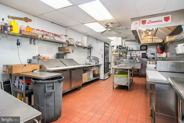 6141 RIDGE AVE, Philadelphia, PA 19128