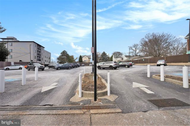 6141 RIDGE AVE, Philadelphia, PA 19128