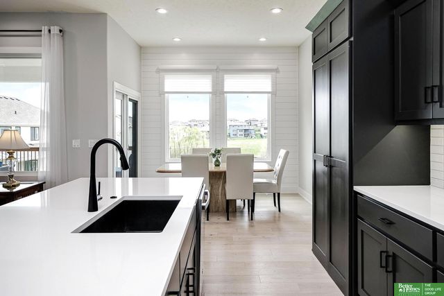 10211 S 191st Street, Omaha, NE 68136