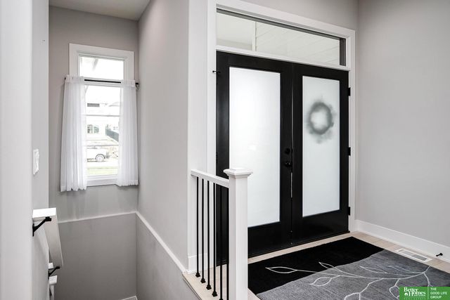 10211 S 191st Street, Omaha, NE 68136