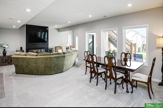 10211 S 191st Street, Omaha, NE 68136