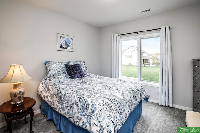 10211 S 191st Street, Omaha, NE 68136