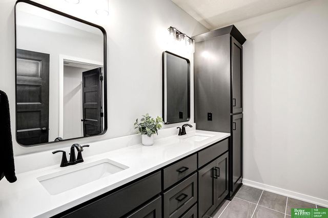 10211 S 191st Street, Omaha, NE 68136