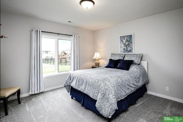 10211 S 191st Street, Omaha, NE 68136