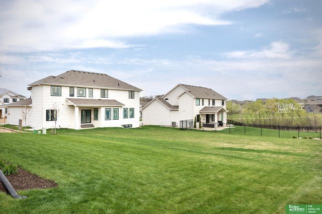 10211 S 191st Street, Omaha, NE 68136