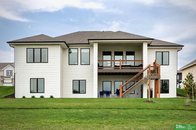 10211 S 191st Street, Omaha, NE 68136