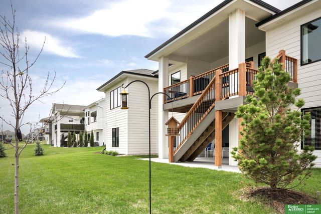 10211 S 191st Street, Omaha, NE 68136