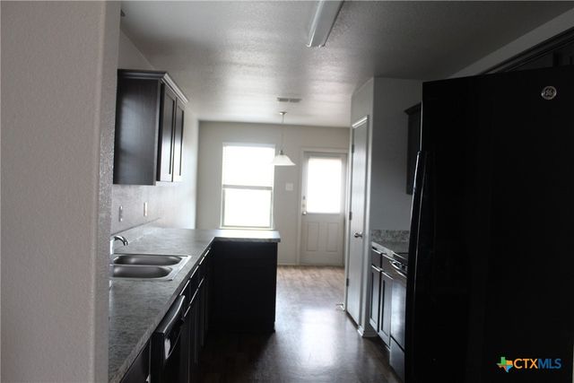 2433 Stoneham, Temple, TX 76504