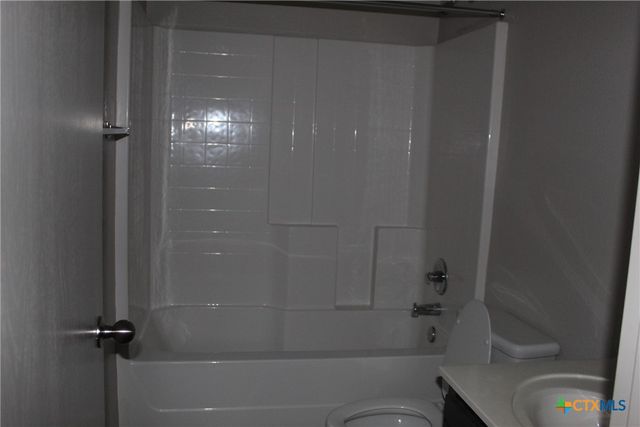 2433 Stoneham, Temple, TX 76504