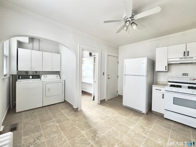 53 Treat Avenue 2, Stamford, CT 06906