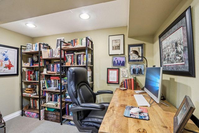 6839 Wellauer DRIVE, Wauwatosa, WI 53213