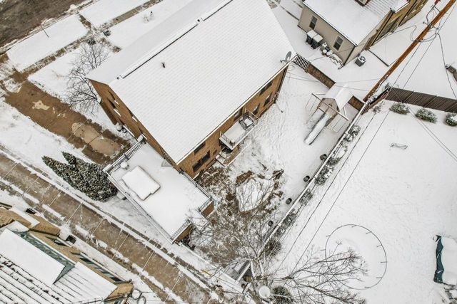 6839 Wellauer DRIVE, Wauwatosa, WI 53213