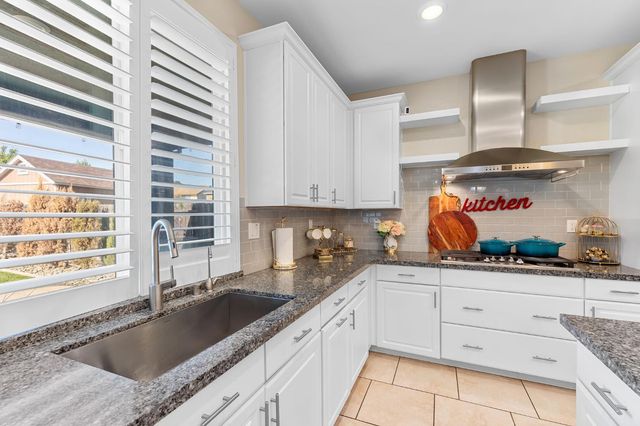 9518 Bryan Hall Way, Elk Grove, CA 95624