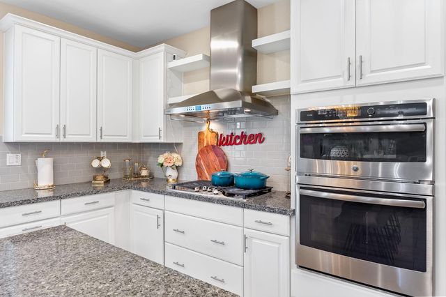9518 Bryan Hall Way, Elk Grove, CA 95624