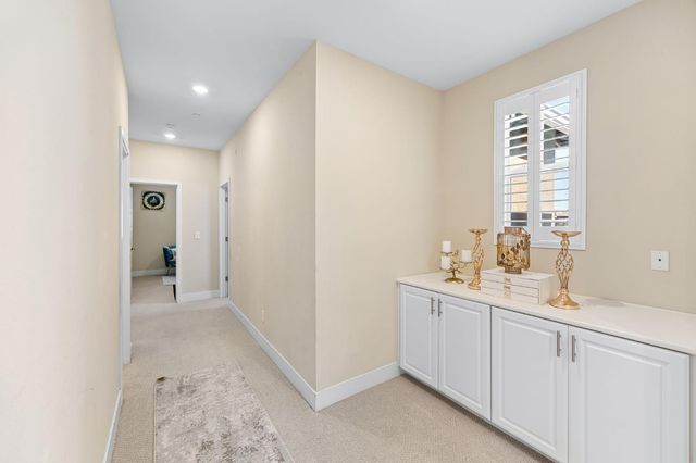 9518 Bryan Hall Way, Elk Grove, CA 95624