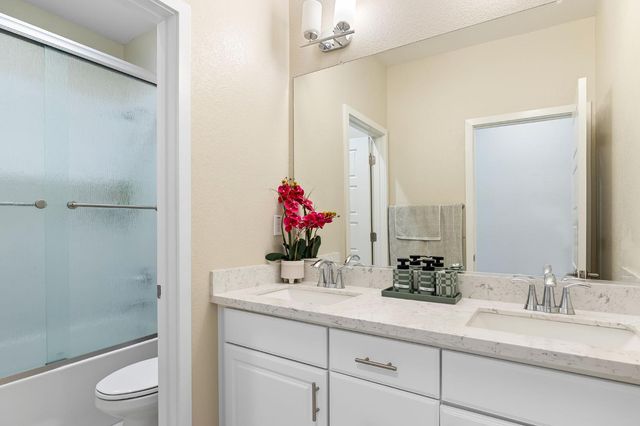 9518 Bryan Hall Way, Elk Grove, CA 95624
