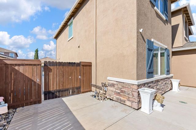 9518 Bryan Hall Way, Elk Grove, CA 95624