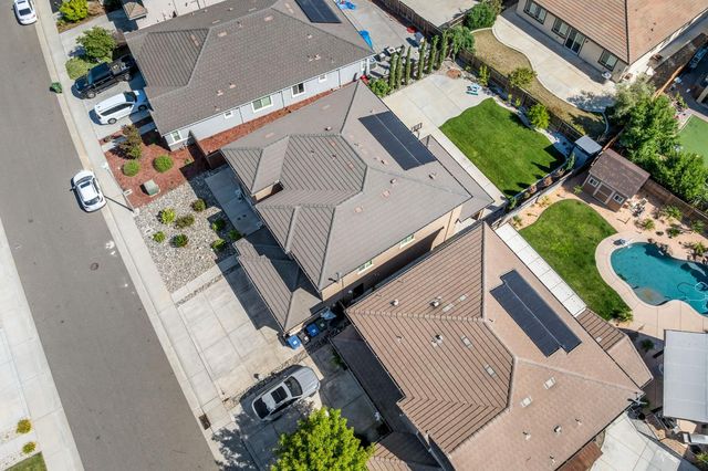 9518 Bryan Hall Way, Elk Grove, CA 95624