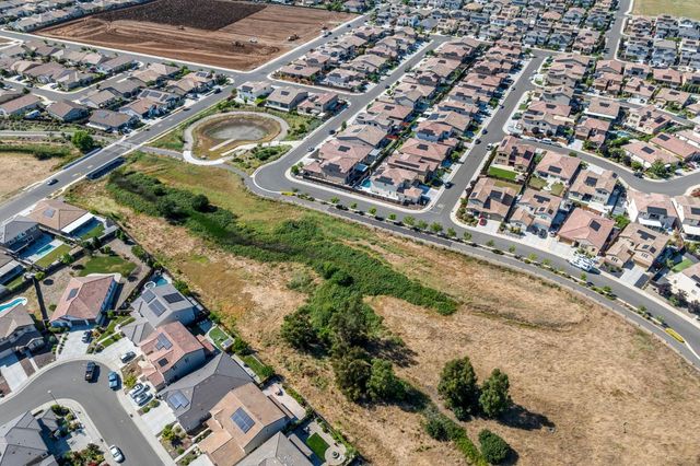9518 Bryan Hall Way, Elk Grove, CA 95624