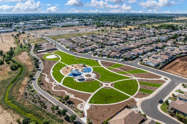 9518 Bryan Hall Way, Elk Grove, CA 95624
