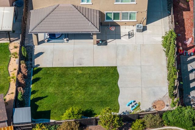 9518 Bryan Hall Way, Elk Grove, CA 95624