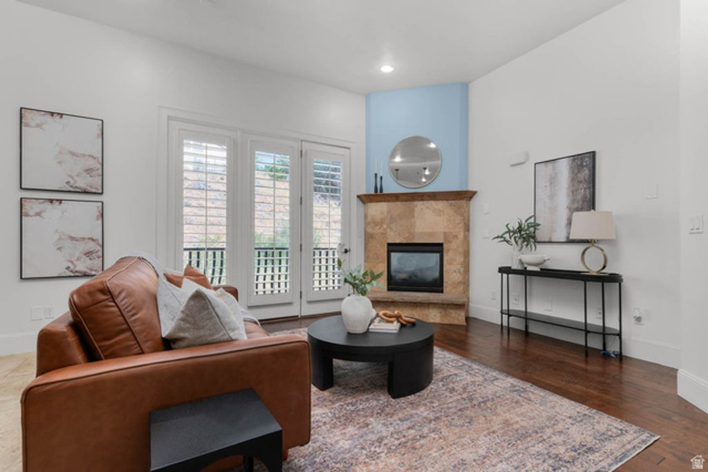 Image 2 of property listing at 5198 N UNIVERSITY AVE #401, Provo, UT 84604