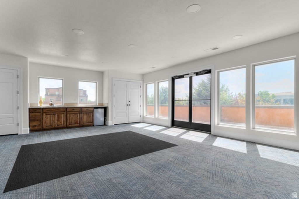 Image 28 of property listing at 5198 N UNIVERSITY AVE #401, Provo, UT 84604