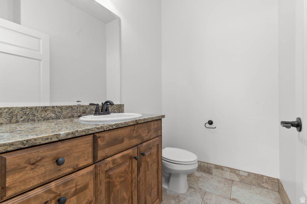 Image 9 of property listing at 5198 N UNIVERSITY AVE #401, Provo, UT 84604