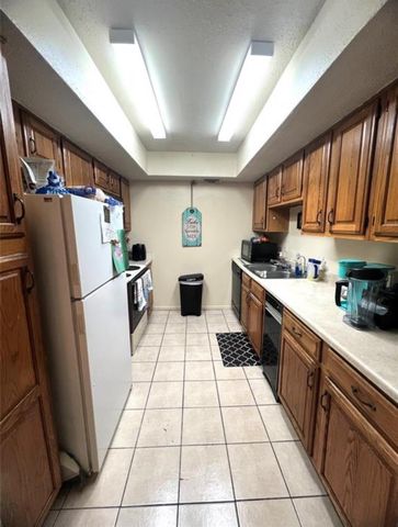 2830 S Bartell Drive 39, Houston, TX 77054