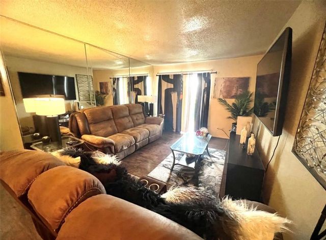 2830 S Bartell Drive 39, Houston, TX 77054
