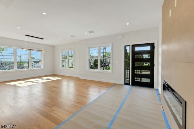 30 Centre, Nutley Twp., NJ 07110