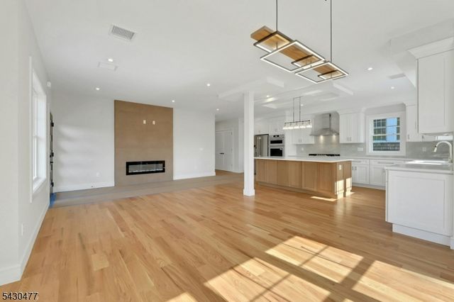 30 Centre, Nutley Twp., NJ 07110