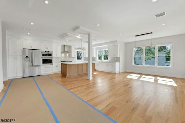 30 Centre, Nutley Twp., NJ 07110