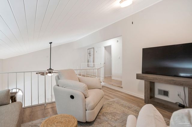 4713 Huron Dr, Pensacola, FL 32507