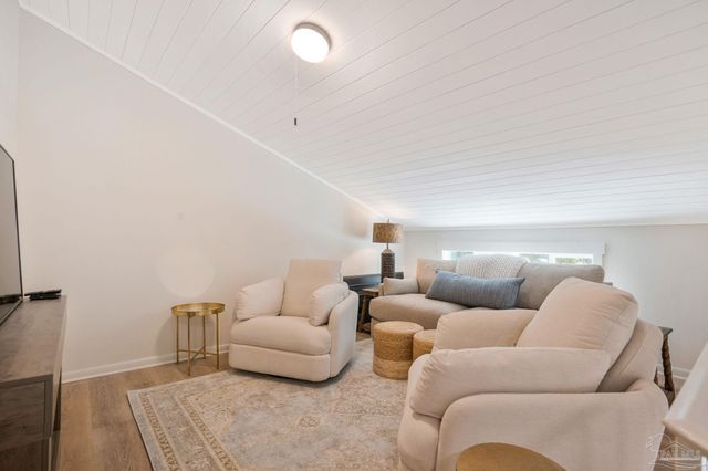 4713 Huron Dr, Pensacola, FL 32507