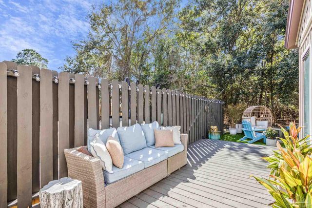 4713 Huron Dr, Pensacola, FL 32507