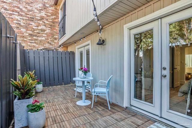 4713 Huron Dr, Pensacola, FL 32507